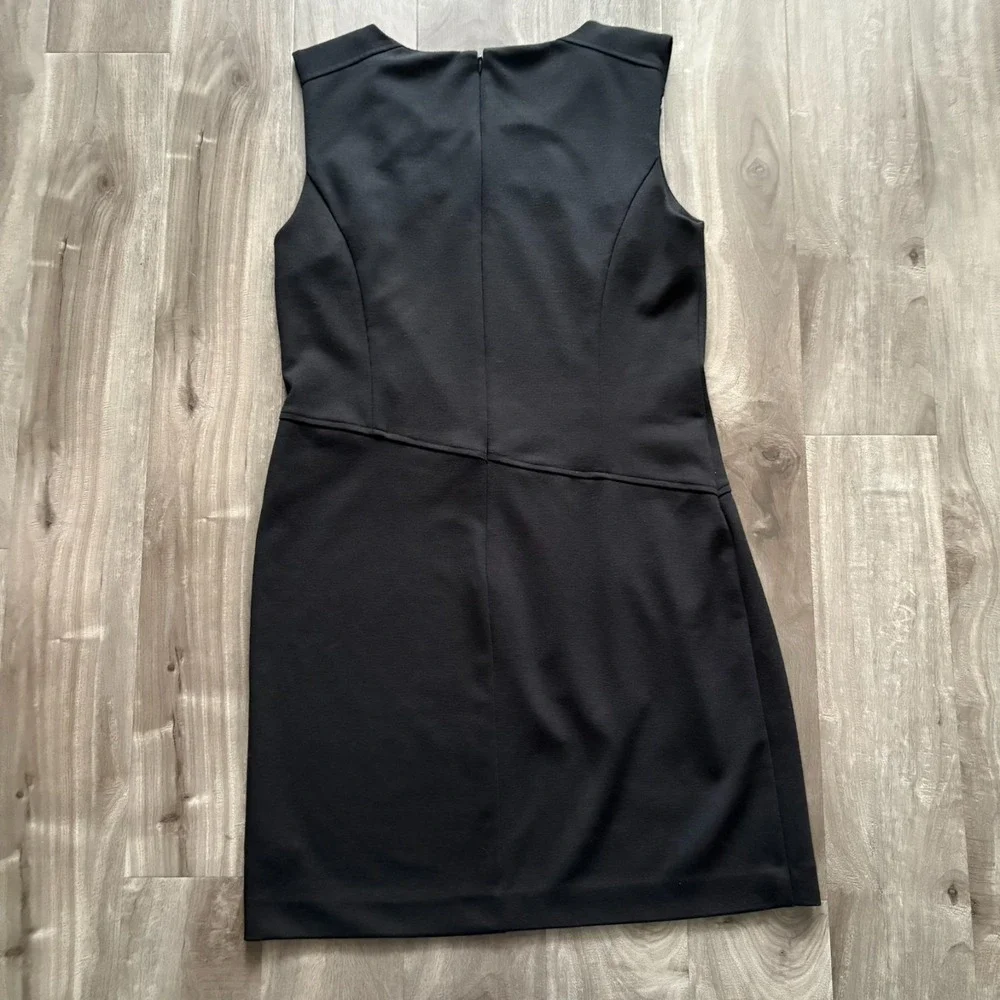 MICHAEL KORS Black Sleeveless Sheath Dress Zipper Detail Pleated Size 8‎